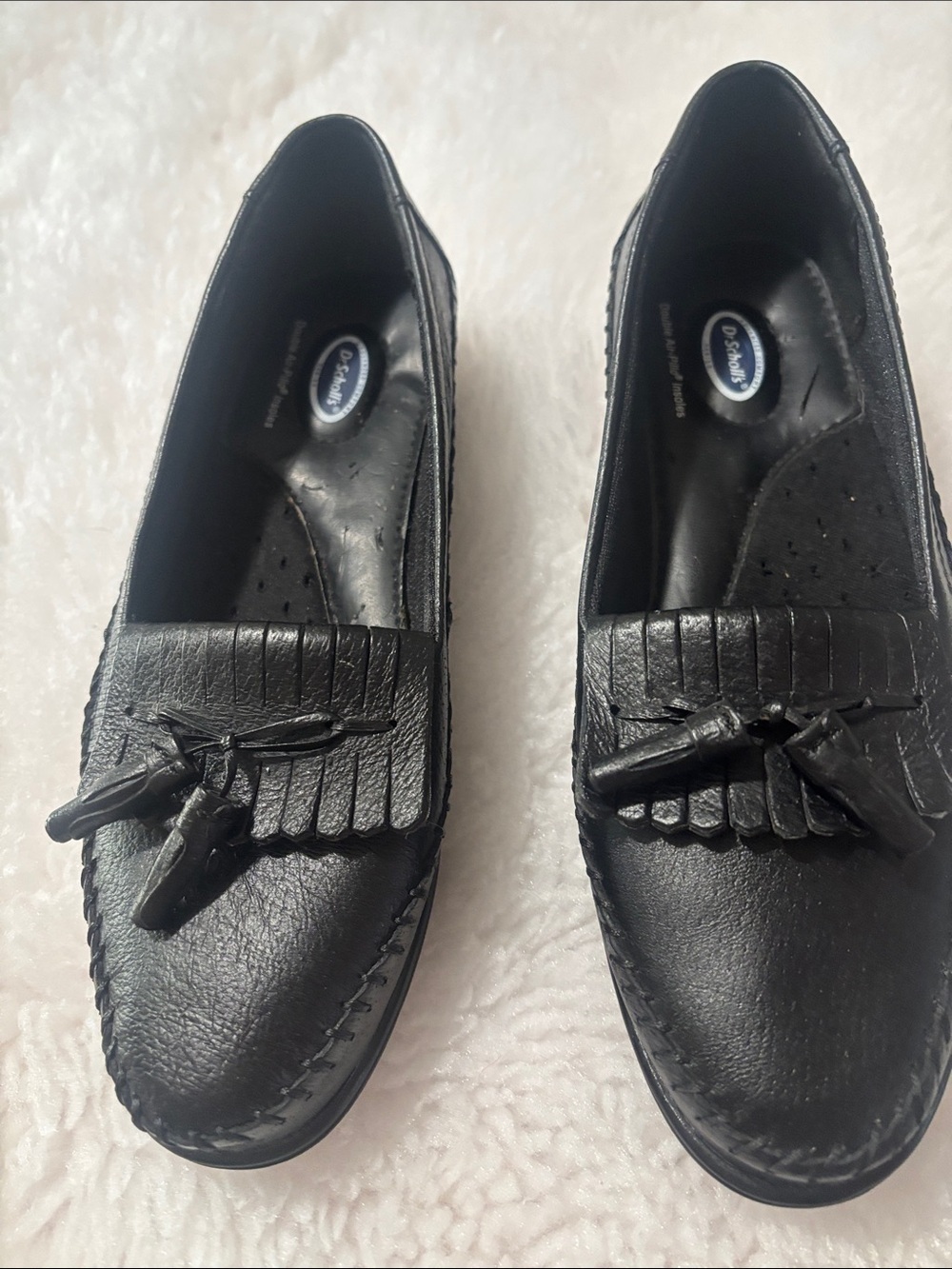 Dr. Scholl's Black Tassel Kiltie Loafers